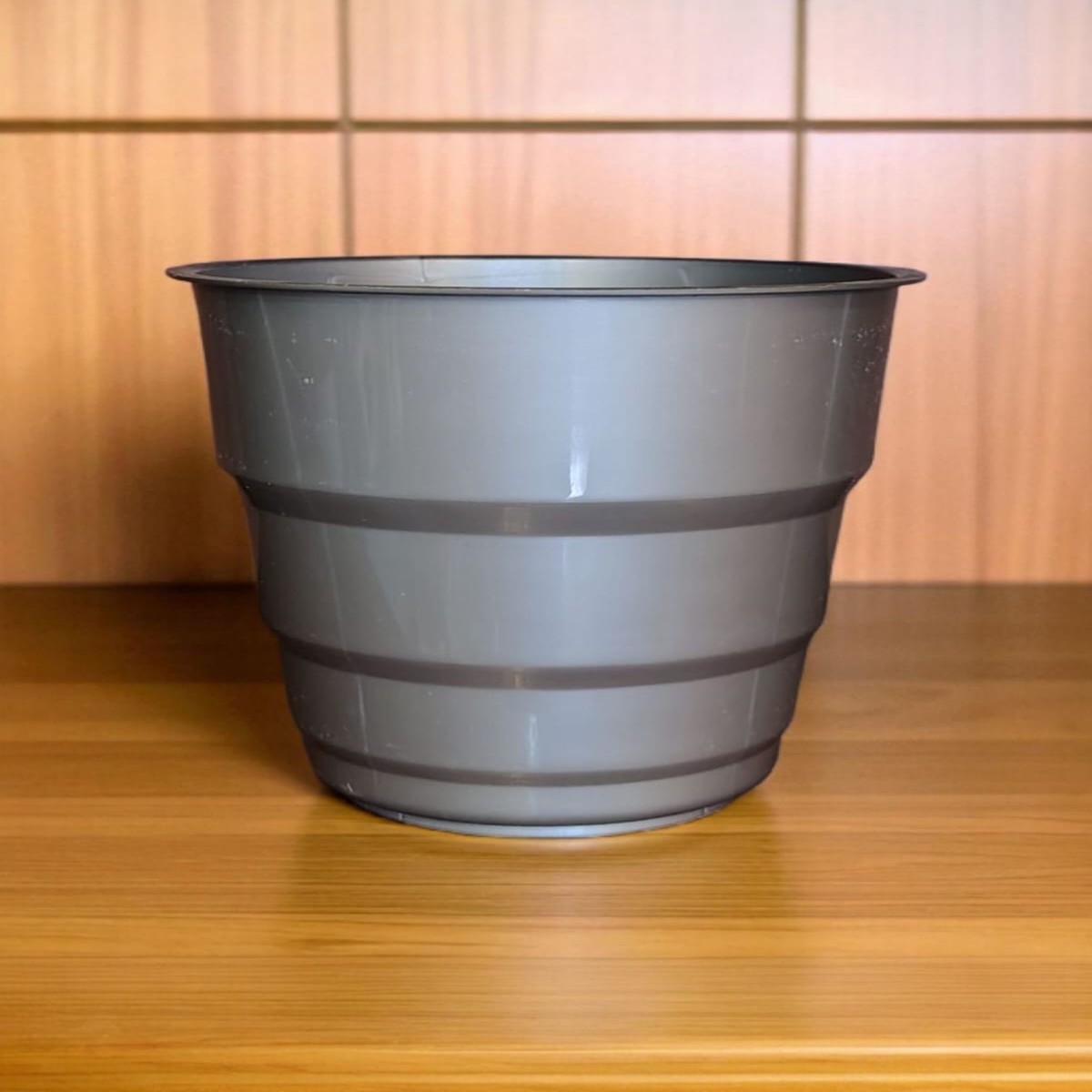 Plastic Round Glossy Pot 6-Inch Silver - My Garden Store