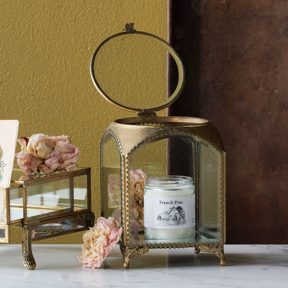 Vintage Style Display Case with Circle Top - More Coming Soon